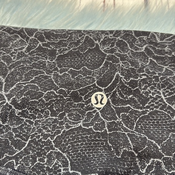 Lululemon Nulu Align Pant II in Lacescape Dark Cast Black sz 2 - Picture 8 of 9